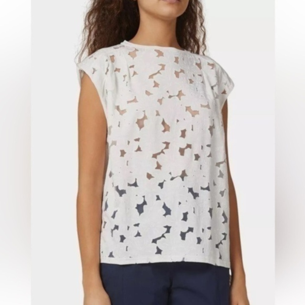 TED BAKER Women Sleeveless Crew Neck
ERICAH Floral BURNOUT White Vest oversized